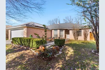 409 Huddleston Court, Springtown, TX 76082 - Photo 2