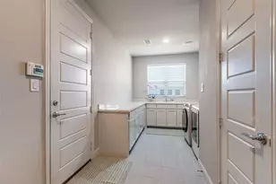 240 Marie Cir, Frisco, TX 75033 - Photo 16