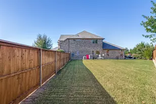 240 Marie Cir, Frisco, TX 75033 - Photo 36