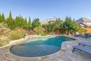 240 Marie Cir, Frisco, TX 75033 - Photo 4