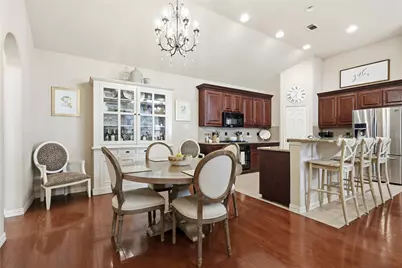 9136 Cottonwood Village Drive, Fort Worth, TX 76120 - Photo 6