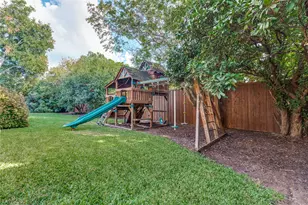 5650 Charlestown Dr, Dallas, TX 75230 - Photo 32