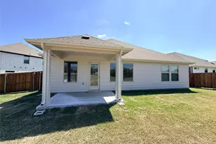 700 London Town Ln, Princeton, TX 75071 - Photo 2