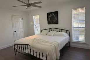 716 E Pecan St, Hurst, TX 76053 - Photo 10