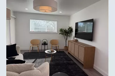 716 E Pecan Street #722, Hurst, TX 76053 - Photo 2