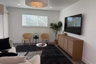 716 E Pecan St, Hurst, TX 76053 - Photo 2