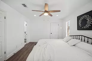 716 E Pecan St, Hurst, TX 76053 - Photo 22