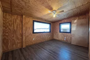 302 Carson Cir, Gun Barrel City, TX 75156 - Photo 10