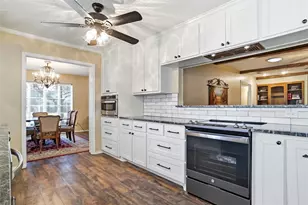 200 Hillview Dr, Hurst, TX 76054 - Photo 6