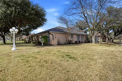 200 Hillview Drive, Hurst, TX 76054 - Photo 20