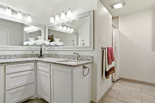 200 Hillview Dr, Hurst, TX 76054 - Photo 10