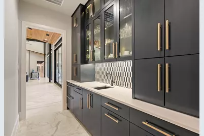 916 Dove Creek Court, Bartonville, TX 76226 - Photo 10