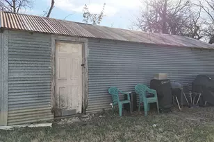 213 W Elred St, Burleson, TX 76028 - Photo 20