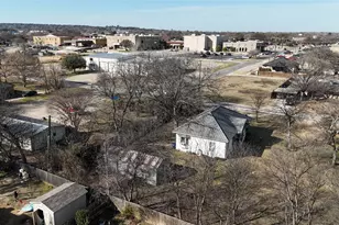 213 W Elred St, Burleson, TX 76028 - Photo 10