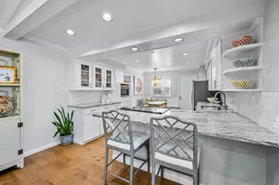 10623 Estate Ln, Dallas, TX 75238 - Photo 6