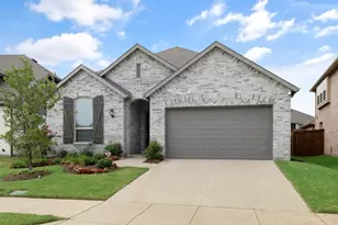 1204 Yellowthroat Dr, Little Elm, TX 75068 - Photo 2