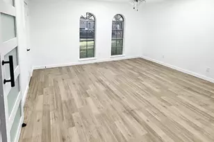 4138 Mayflower Dr, Garland, TX 75043 - Photo 10