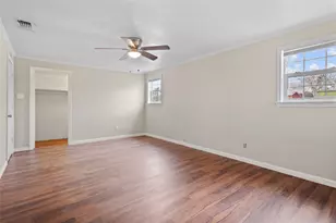 101 E Williams St, Bowie, TX 76230 - Photo 12