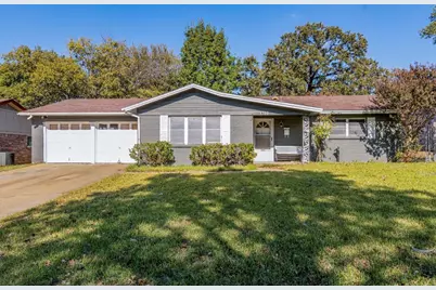 1700 Sagebush Trail, Euless, TX 76040 - Photo 1