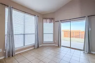 1725 Wild Deer Way, Arlington, TX 76002 - Photo 10