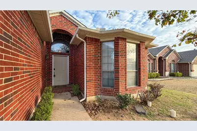 1725 Wild Deer Way, Arlington, TX 76002 - Photo 2