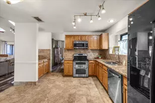 107 Springridge Ln, Euless, TX 76039 - Photo 18