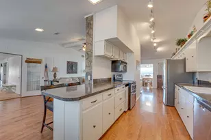 113 Crestwood Cir, Mabank, TX 75156 - Photo 16