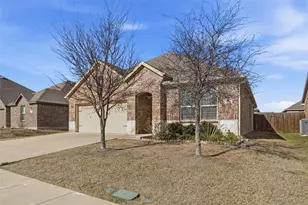 704 Saddle Club Way, Princeton, TX 75407 - Photo 2