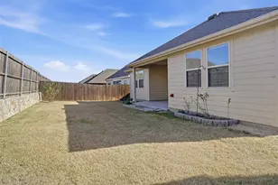 704 Saddle Club Way, Princeton, TX 75407 - Photo 26