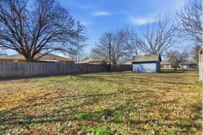 210 Maple Lane, Stephenville, TX 76401 - Photo 40