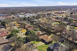 210 Maple Ln, Stephenville, TX 76401 - Photo 6