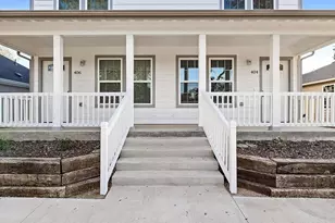 406 E Elm St, Denison, TX 75021 - Photo 4