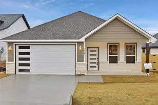 5620 Barkridge Dr, Granbury, TX 76048 - Photo 4