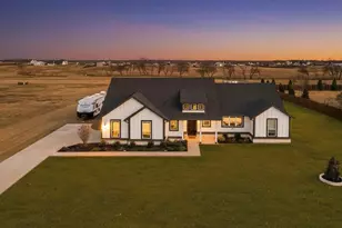 2517 Southern Oak Trl, Oak Ridge, TX 75161 - Photo 1