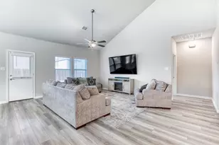 4922 Bellhurst Dr, Princeton, TX 75071 - Photo 6