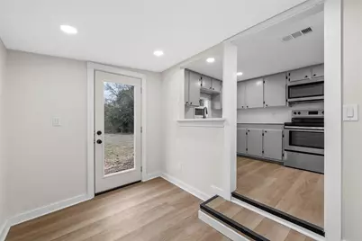 3500 S 4th Street, Waco, TX 76706 - Photo 6