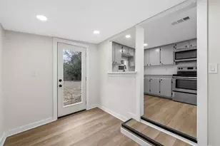 3500 S 4th St, Waco, TX 76706 - Photo 6