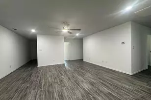 800 Sycamore St, Commerce, TX 75428 - Photo 4