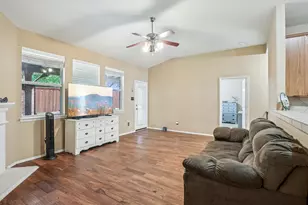 1323 Canyon Creek Rd, Wylie, TX 75098 - Photo 14