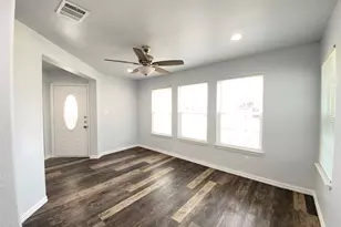 924 E Annie St, Fort Worth, TX 76104 - Photo 8