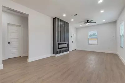 2332 Poplar Street, Dallas, TX 75215 - Photo 6