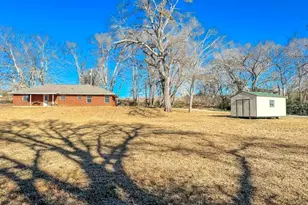 2010 Salt Works Rd, Palestine, TX 75803 - Photo 20