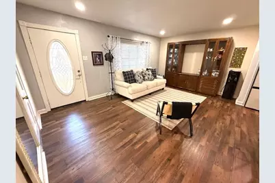 314 Collins Drive, Irving, TX 75060 - Photo 6