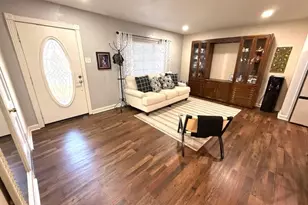 314 Collins Dr, Irving, TX 75060 - Photo 6