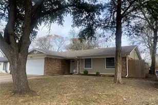 2410 Arcady Ln, Lancaster, TX 75134 - Photo 2