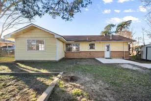 426 Bond St, Fairfield, TX 75840 - Photo 2