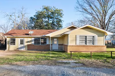 426 Bond Street, Fairfield, TX 75840 - Photo 1