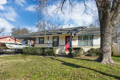 2112 Mangum Street, Commerce, TX 75428 - Photo 2