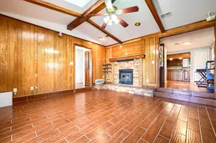 2112 Mangum St, Commerce, TX 75428 - Photo 1