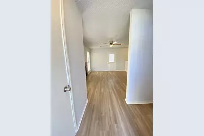 2618 Isbella Drive, Grand Prairie, TX 75052 - Photo 4
